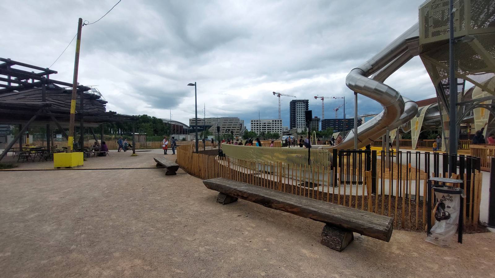 Le Caterpilou, nouvel espace ludique à la Confluence