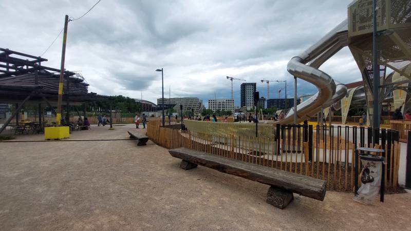 Le Caterpilou, nouvel espace ludique à la Confluence