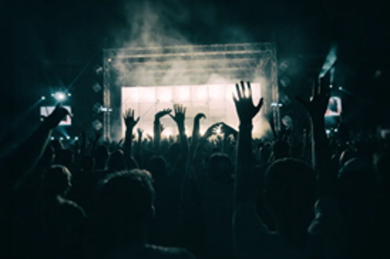 Sonorisation et mise en lumière pour festival en extérieur à Lyon 69000 Fête de la musique