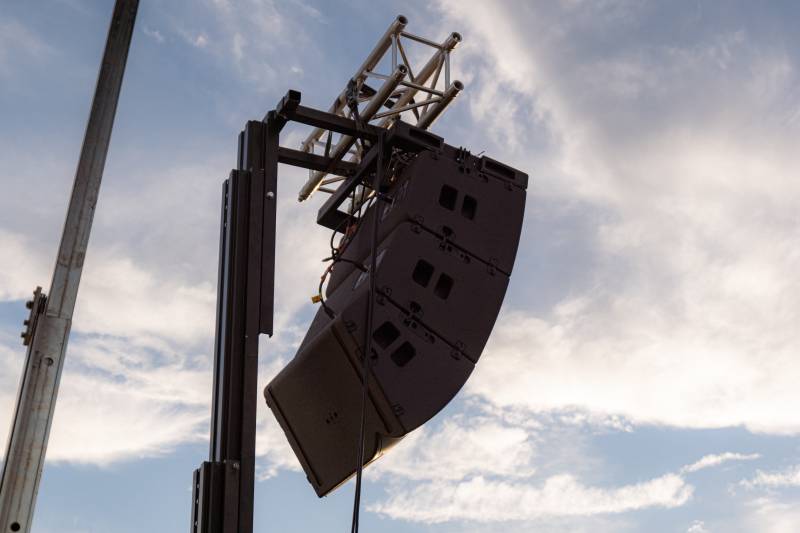 L. Acoustics A15 pour un festival