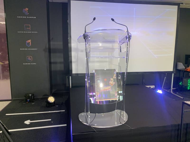 Sonorisation et mise en lumière d’une cérémonie à Lyon à l’occasion de la remise de diplôme d’une école de Gaming. (69)