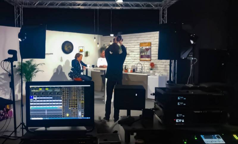 Le D studio notre espace pour vos projets audiovisuels : Captation , enregistrement vidéo et diffusion streaming sur toutes les plateformes digitales - Lyon (69)